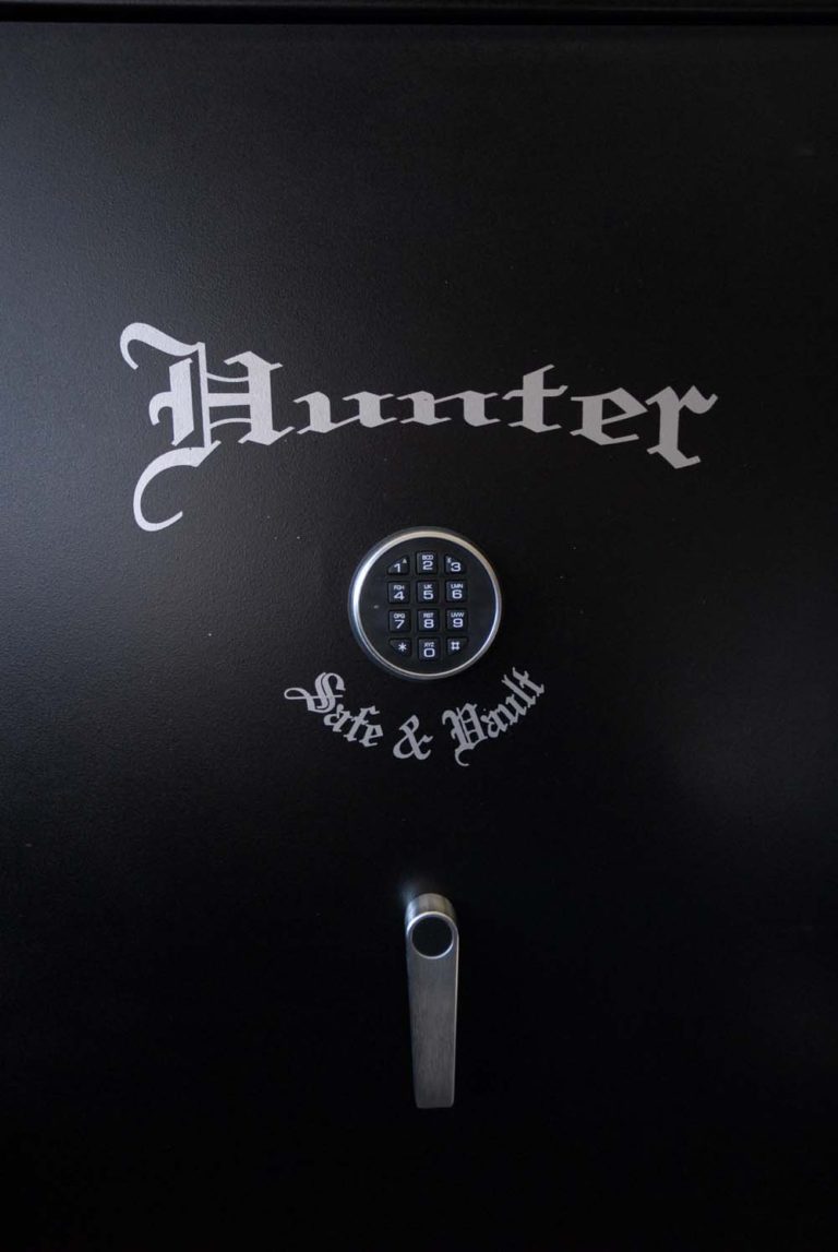 Hunter Gun Vaults Canadian Safe Manufacturing Ltd.